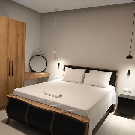 Kooba Luxury * Gazi