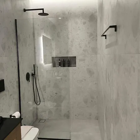 Kooba Luxury * Gazi